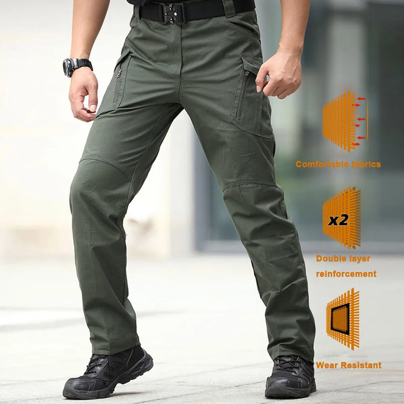 Calça tática para trekking, caminhada e atividades ao ar livre com multi bolsos.